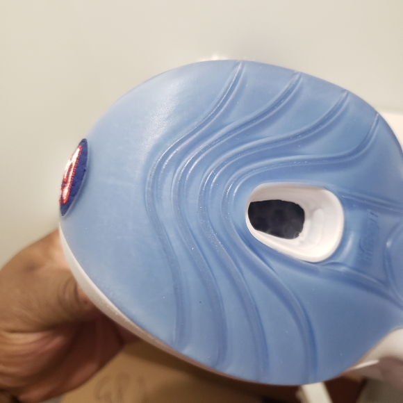 Reebok Question - Picture 6 of 7